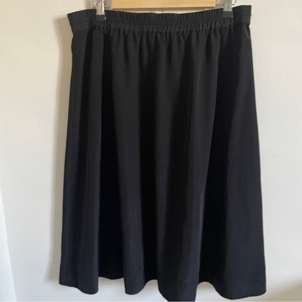 Elegant Black Women's Skirt